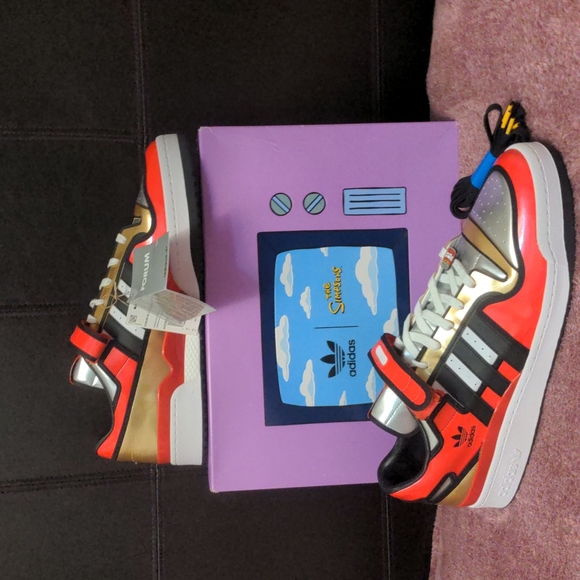 duff simpsons adidas